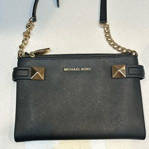 Michael Kors Handbag 🌃